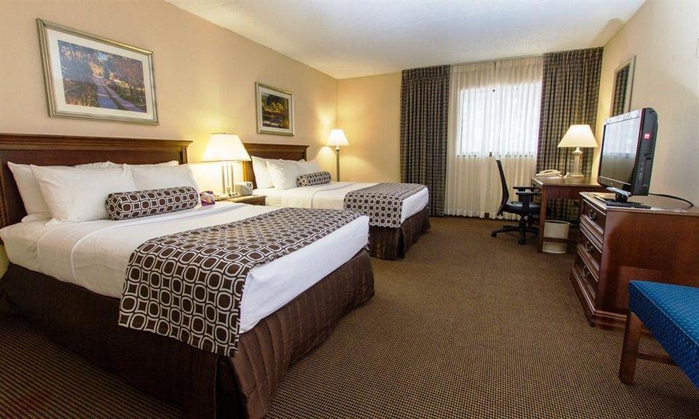 Red Lion Hotel Cromwell Esterno foto
