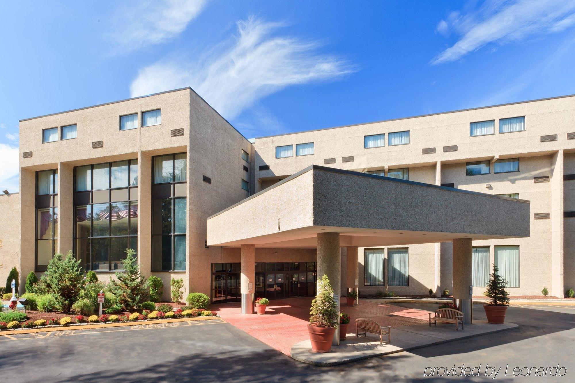 Red Lion Hotel Cromwell Esterno foto