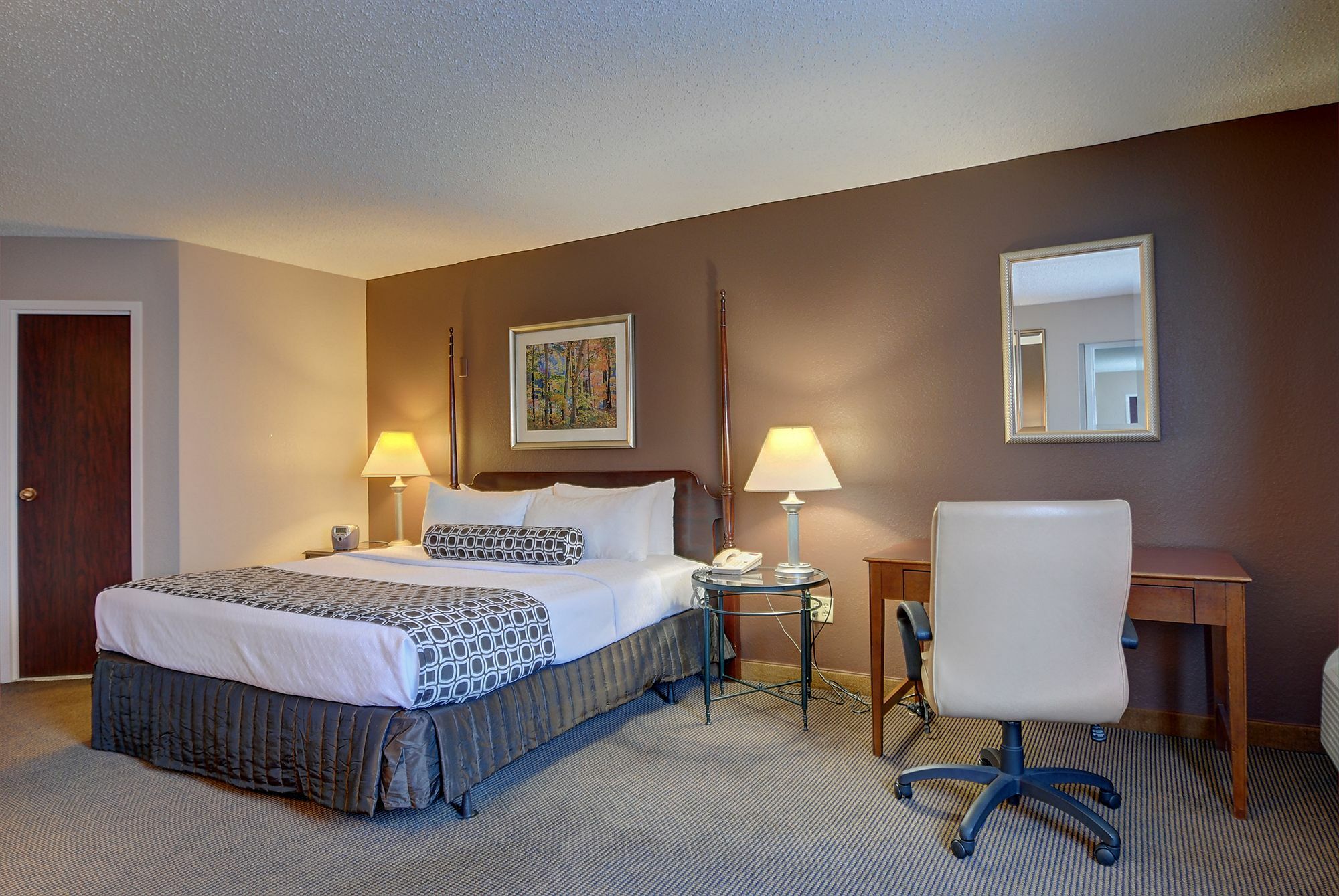 Red Lion Hotel Cromwell Esterno foto