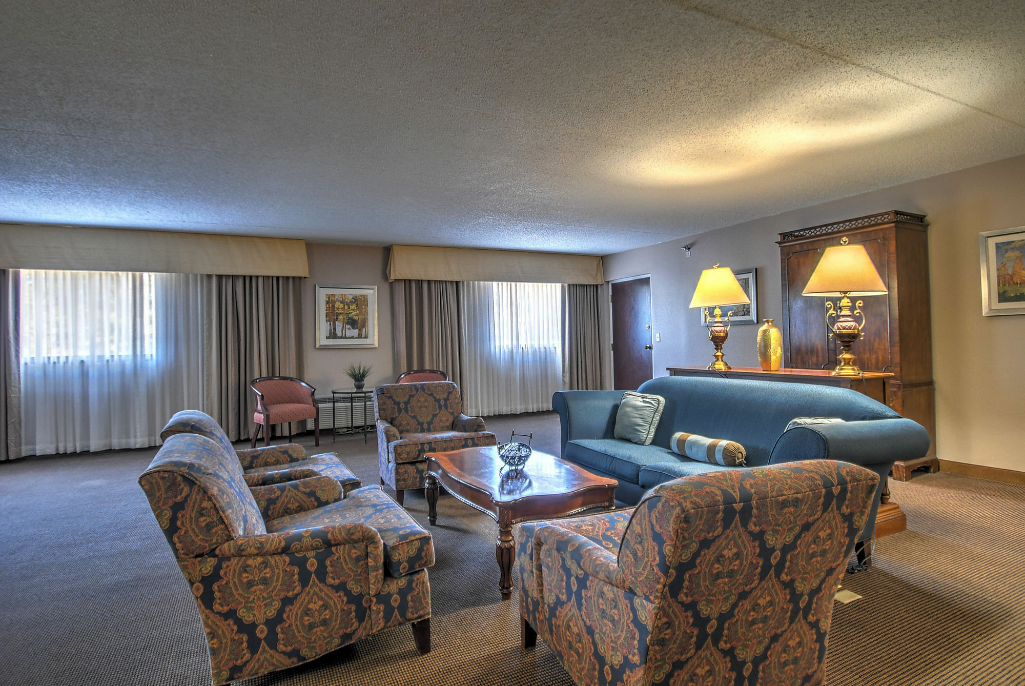 Red Lion Hotel Cromwell Esterno foto